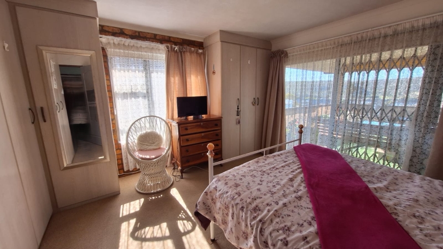 3 Bedroom Property for Sale in Stilbaai Wes Western Cape